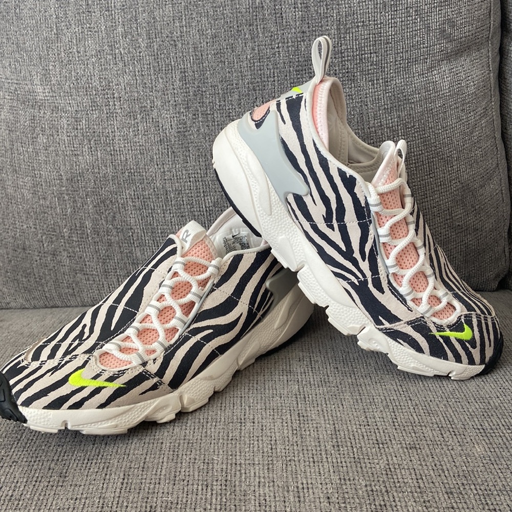 Nike Air Olivia Kim Footscape women’s shoe size 9.5 zebra print with side lace - Picture 2 of 10